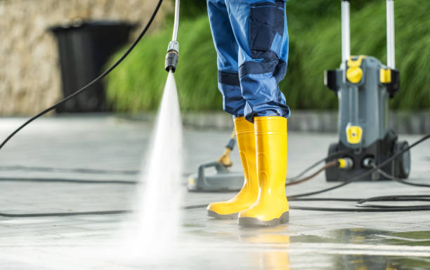 Fence Pressure Washing in Tequesta, FL